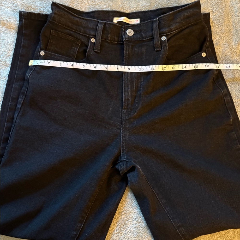 Levi's Women's High Rise Jeans - Black